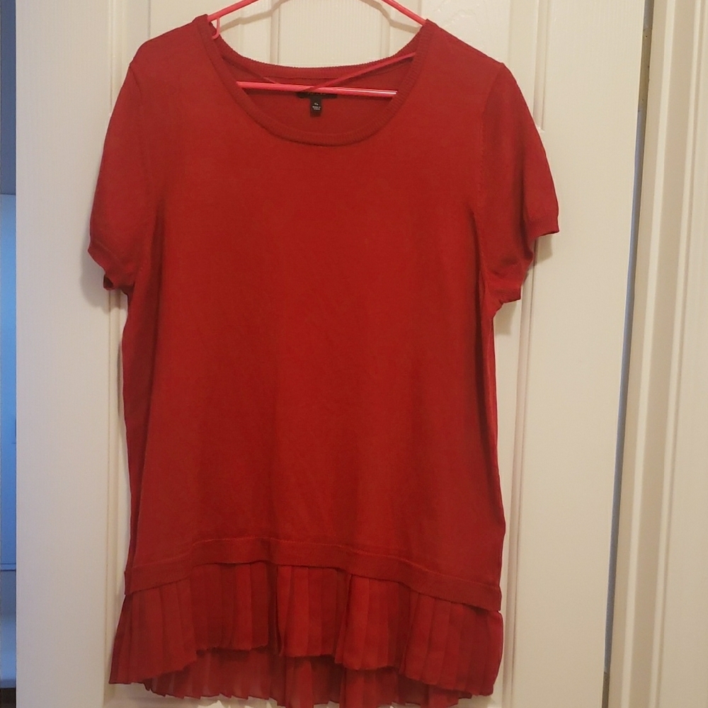 Women's Red Short Sleeve Top